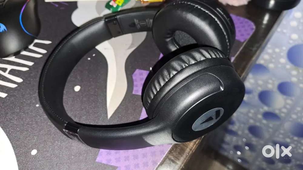 Boat rockerz 411 [Headphones]