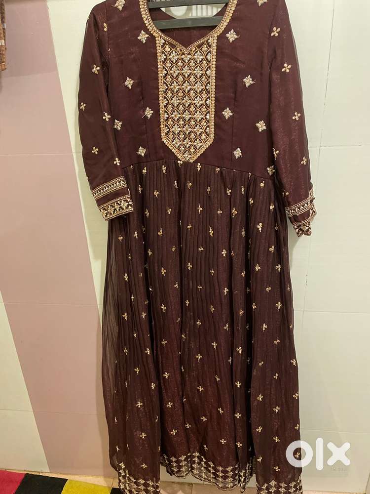 Elegant Maroon Anarkali Suit with Dupatta – Size Large