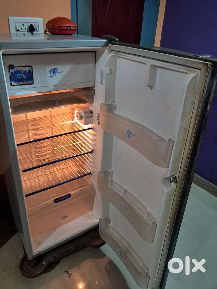 Whirlpool Refrigerator single door