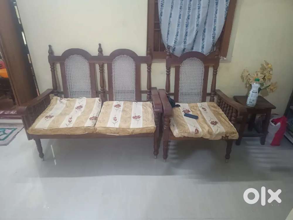 Wooden 4seater sofa at reasonable price