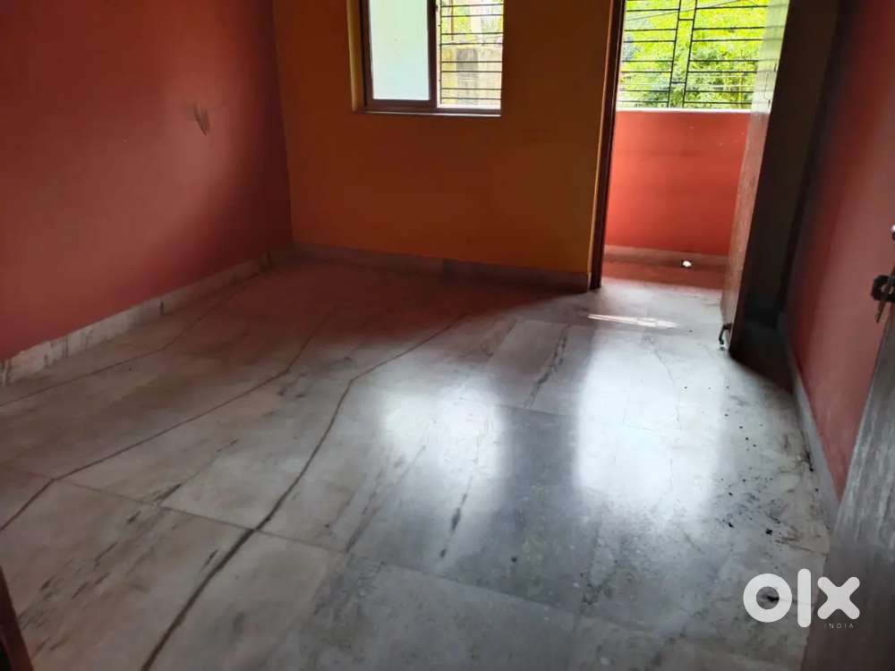 2 bhk flat for rent on e. M bye pass vip bazar