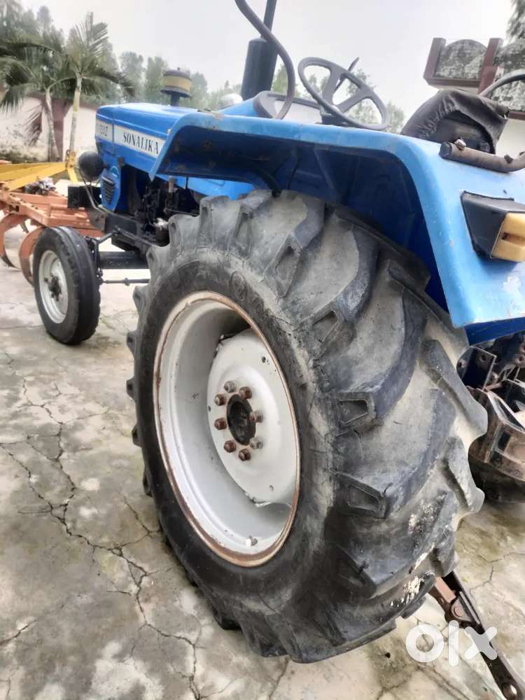 Sonalika 750 model 2012