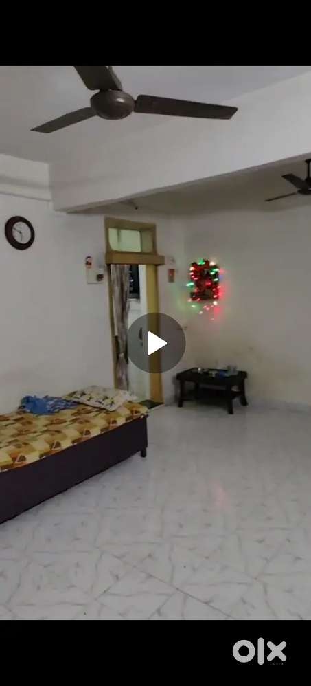 2bhk unfurnished at vashi sector 17 with lift