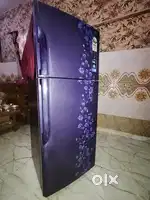 Samsung refrigerator all oki less used 2 year old