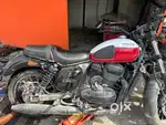 2 year old bike, in perfect condition, looks new, no dents