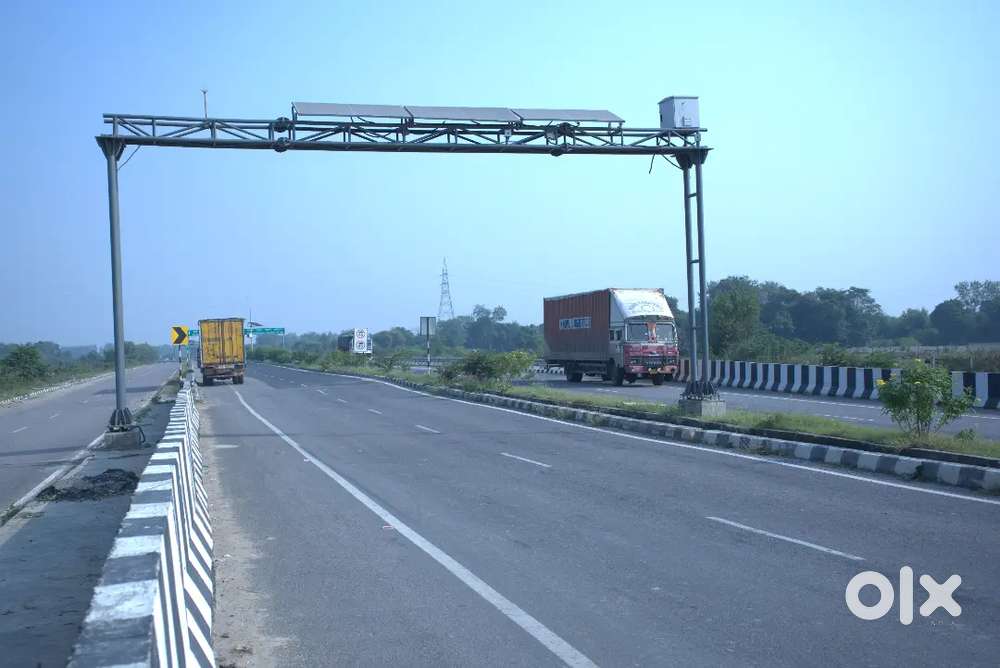 Free hold plots in Bakshi Ka Talab