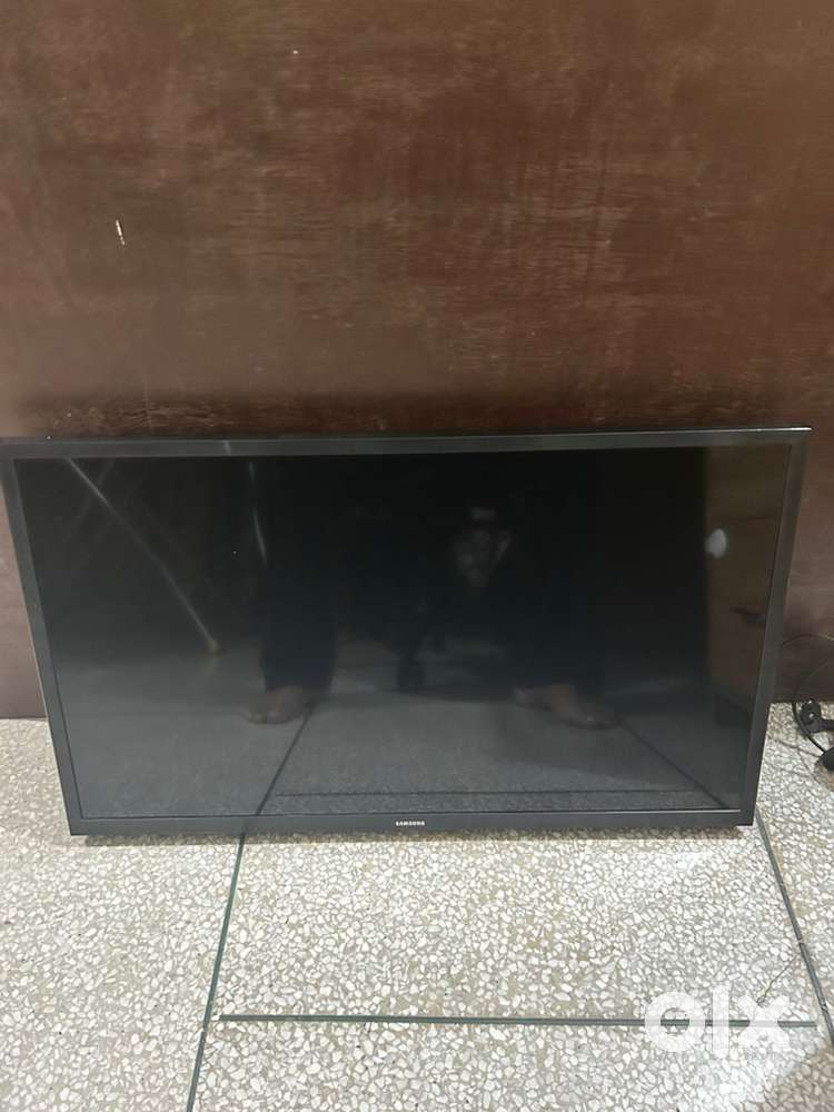 Samsung 5series UA32 32 inch Smart tv