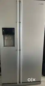 side by side door samsung 585 litre fridge