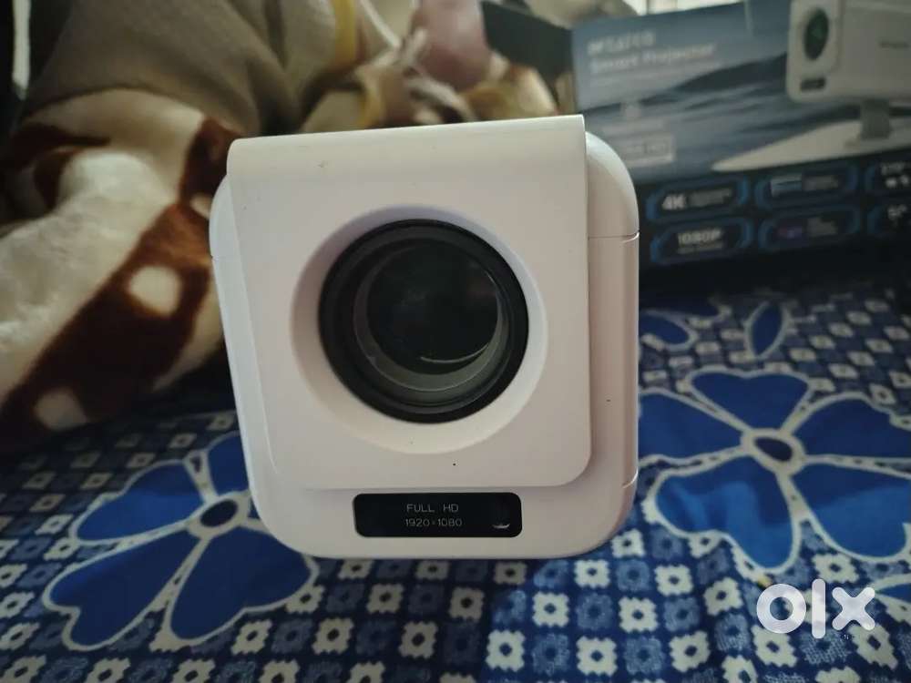Wzatco yuva go pro Projector New