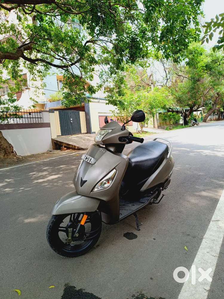 Single handed,   company service,  well maintained ,tyres good
