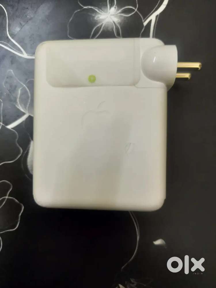 Apple 140W USB-C Power Adapter