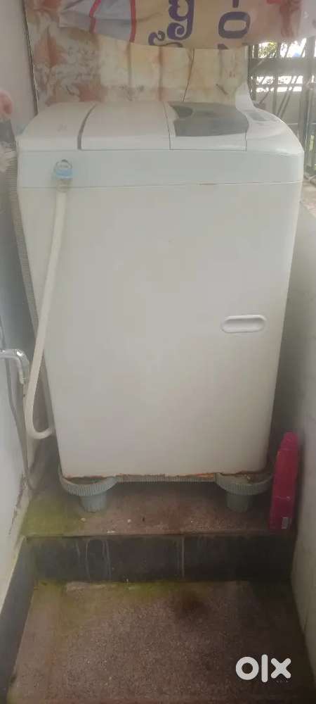 LG WASHING machine fuzzy active 5.5 kg