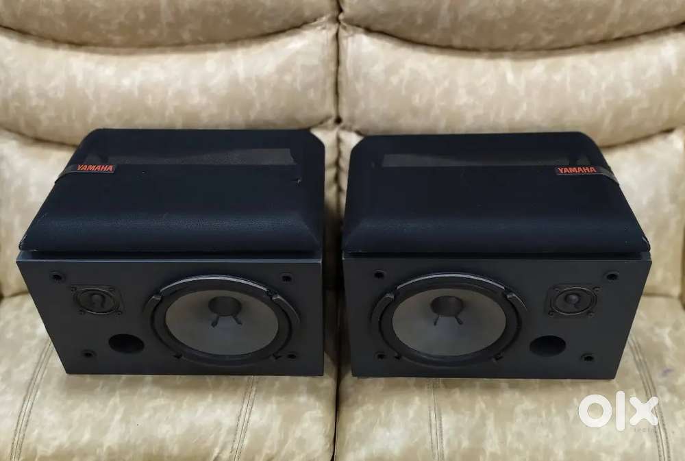 YAMAHA THEATRE SPEAKERS