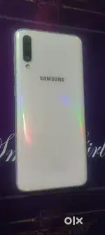 Samsung A70