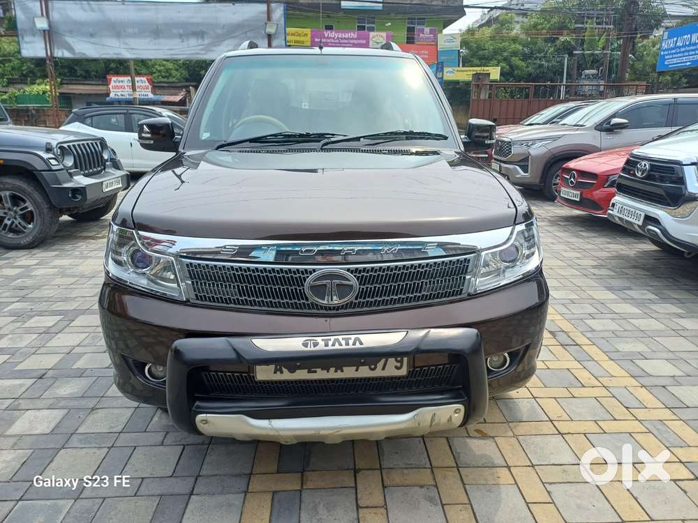 Tata Safari Storme EX, 2014, Diesel