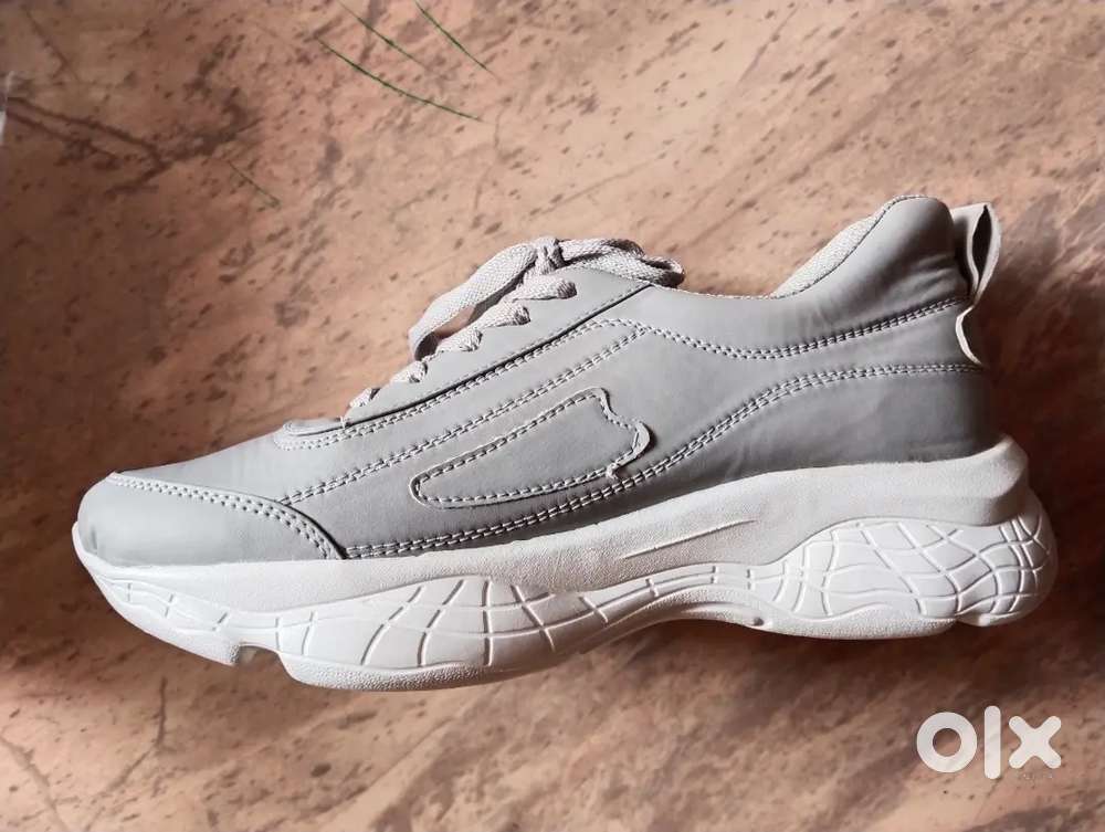Sneakers brandnew