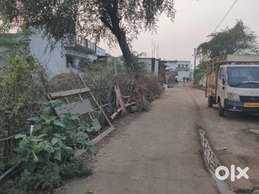 Basti ke andar 7 dismil plot, pakki sadak se laga – turant registry