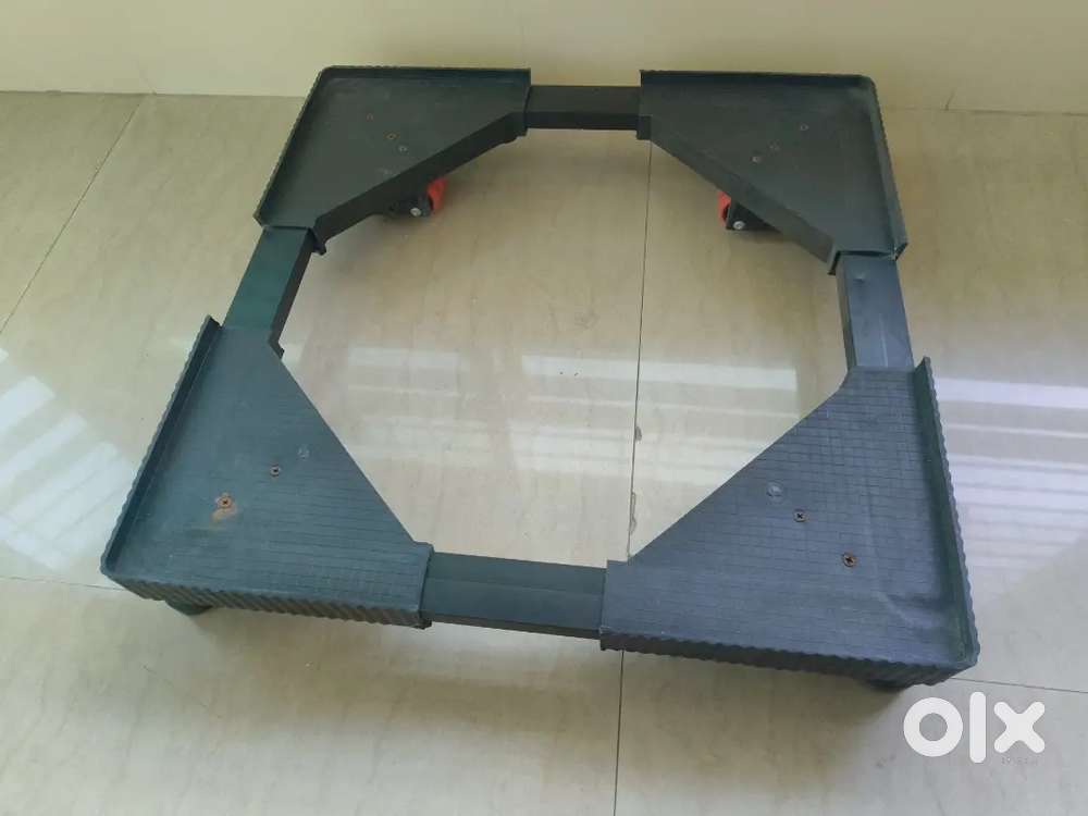 Washing machine stand with sturdy wheels