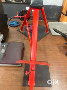 Chest supported t bar