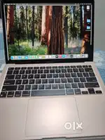 Macbook M1 8/256