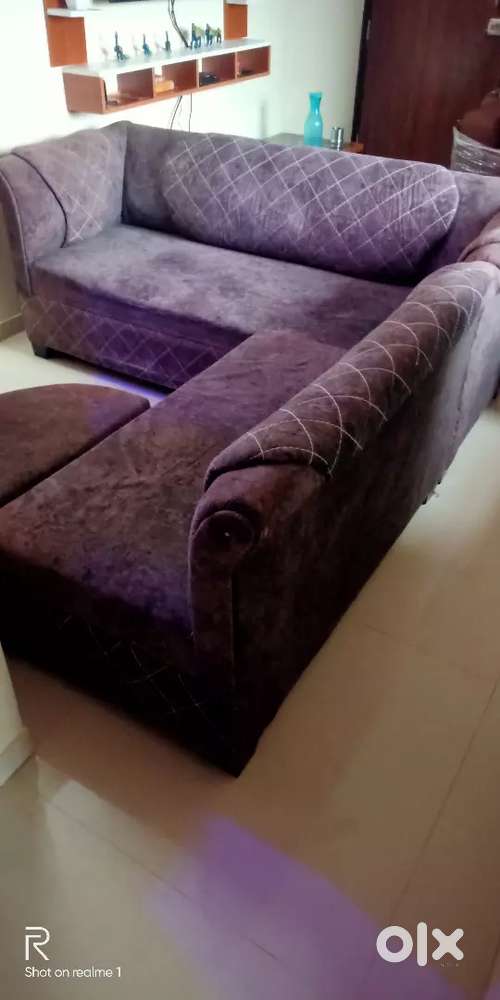 5 seater L type sofa