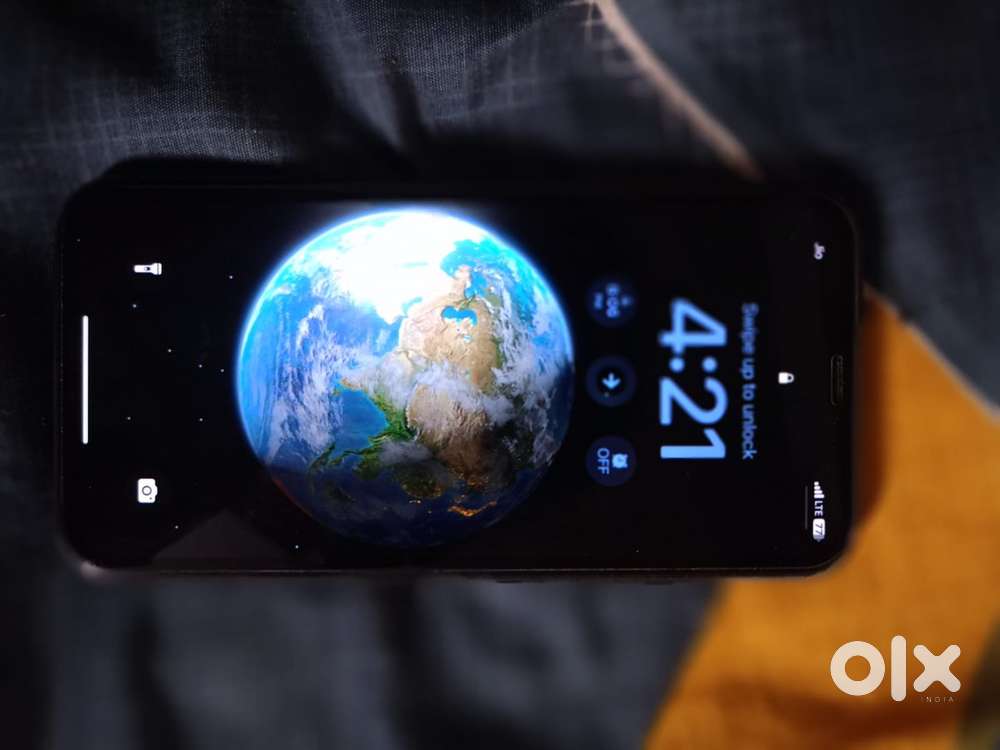 Fully okhy condition  with 128 GB storage with 78 battry health