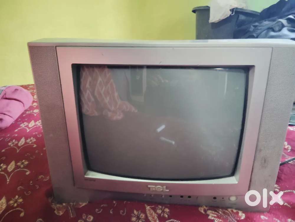 tv TCL coloured