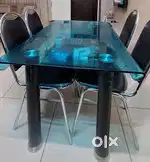 Dining Table with 4 Cher