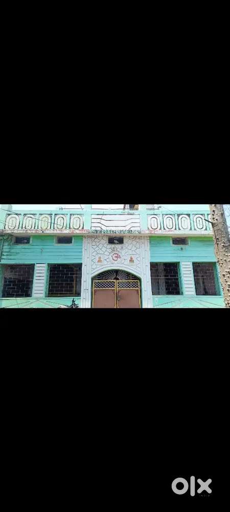 2bhk Independent flat 350 m from main market chati bazar..