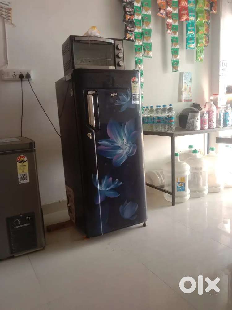 Deep freeze and freezer