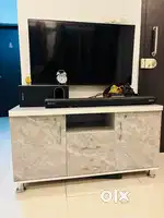TV Unit 5000 slightly negotiable