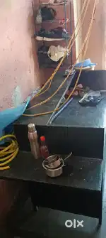 Chaines and Vada pav counter sell urgent