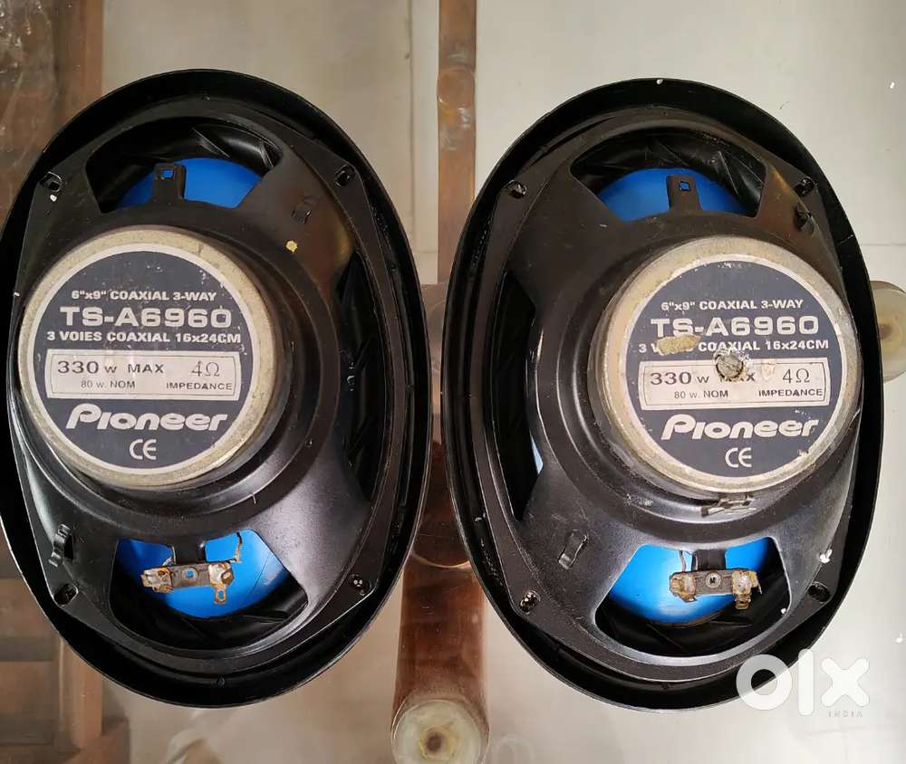 Two OLD PIONEER CAR MUSIC SYSTEM SPEAKERS ts-a6960 300w car speakers