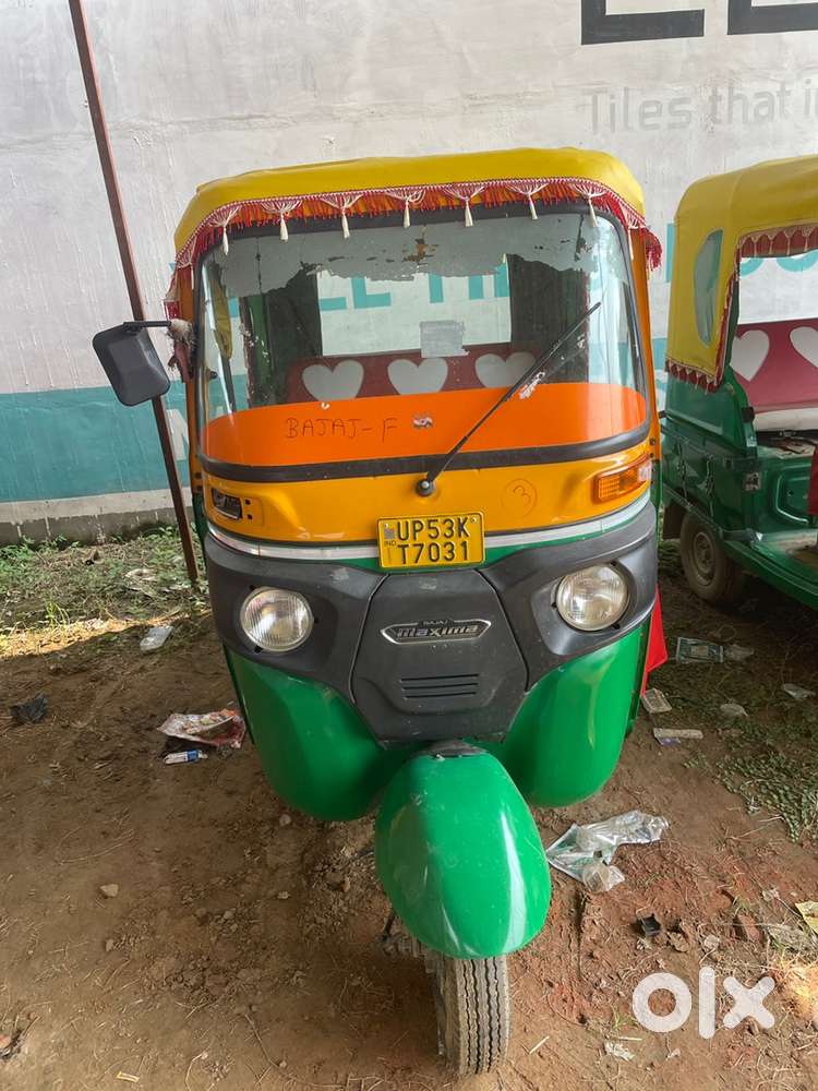 Bajaj maxima CNG 2024 model