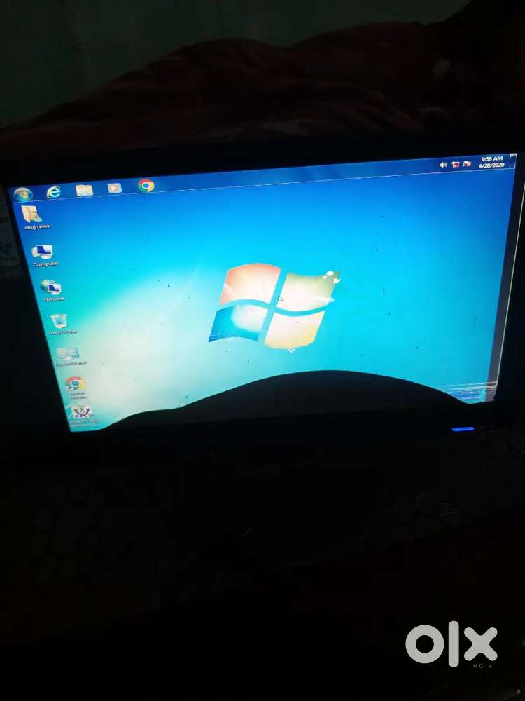 Hp Compaq Computer chalu condition me hai , koi khrabi nhi hai