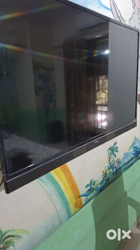 I want to sell my old panasonic  tv  if ànybody reqiuired tvparts