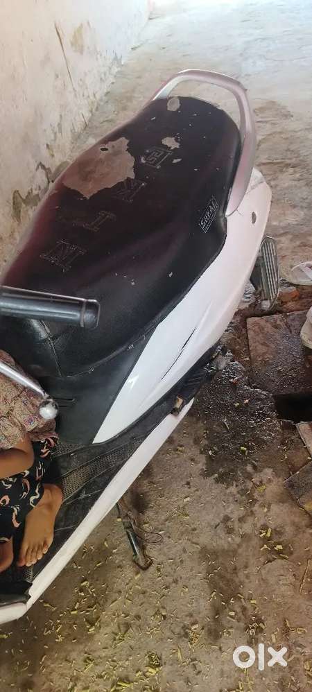 Scooty ka full body New h