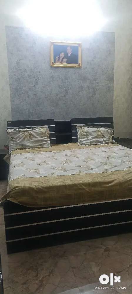 2 BHK(Searching for a male room Partner)