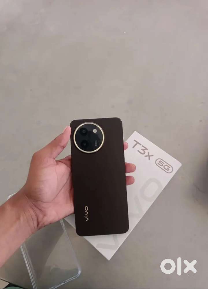 Brand New 6 months old phone arejent sell