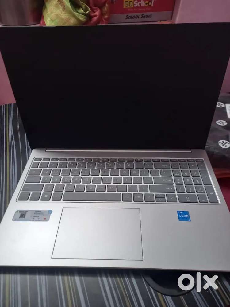 Hp intel corei3 New Condition no use 4 month  price only 40000/-