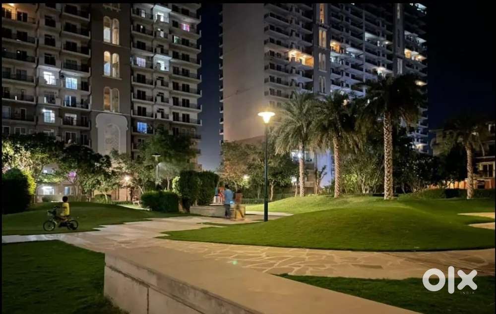 1 Room available in 3BHK Flat in DLF Express Greens, Sector 1 manesar