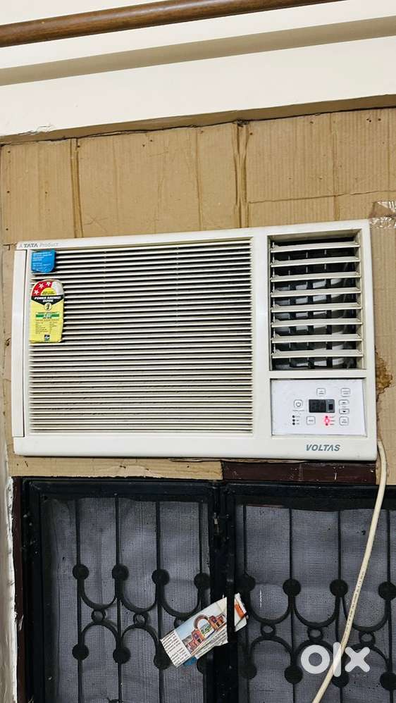 Voltas window AC