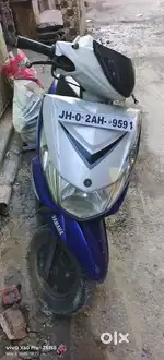 Yamaha scooty ray z