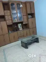 First floor 4 room set 200 gaj ,10500, ground floor 2 room set 7000.rs