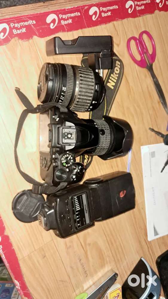Nikon D3500 with 18-55  and18-200 lanse
