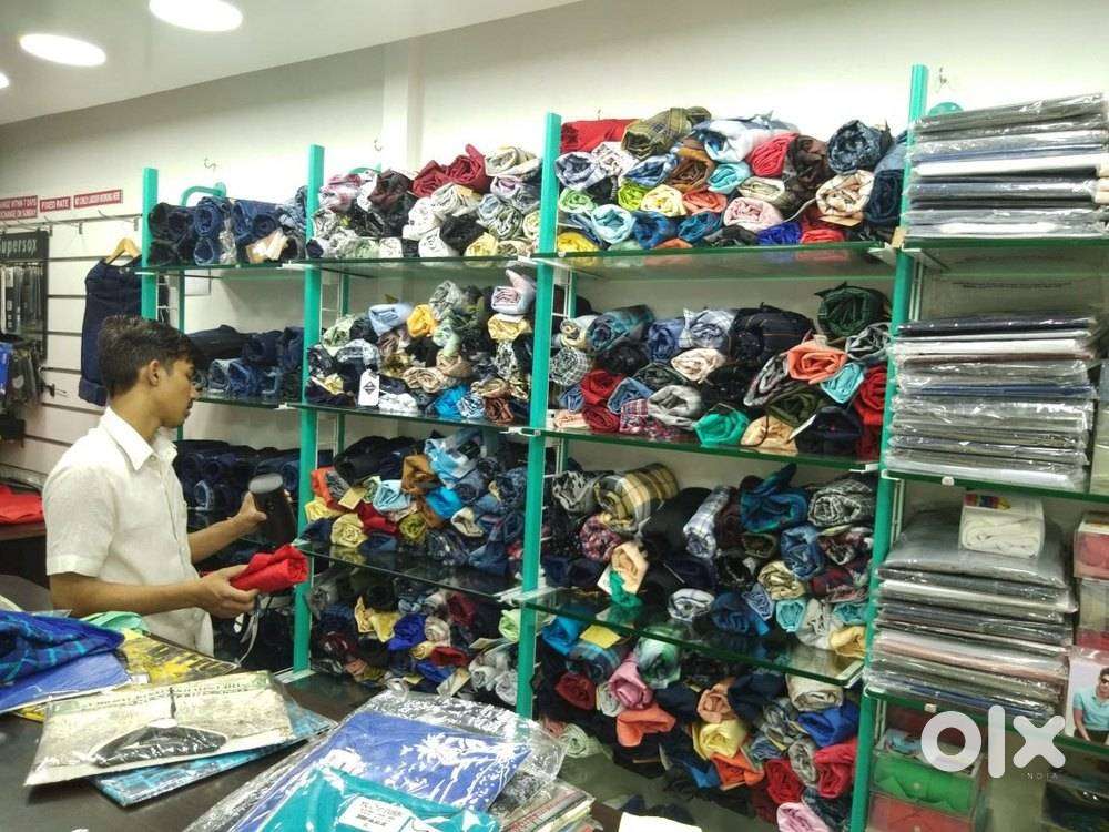 HELPER WANTED TO READY MATE CLOTH STORE