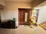Well-maintained, furnished 3 BHK flat