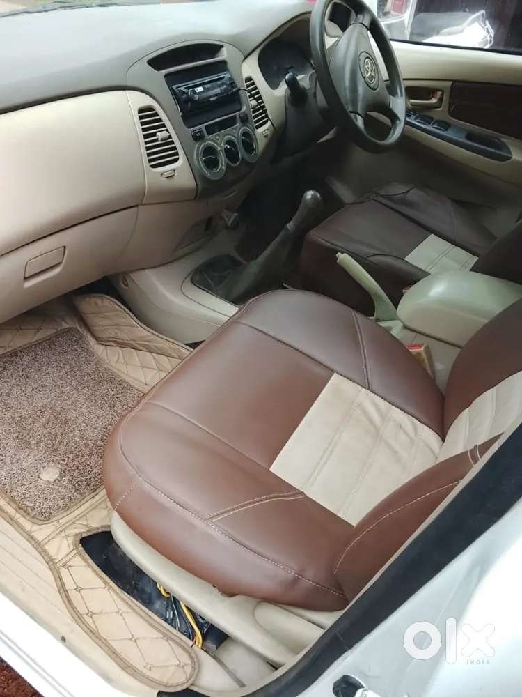 Toyota Innova 2007 Diesel 200000 Km Driven
