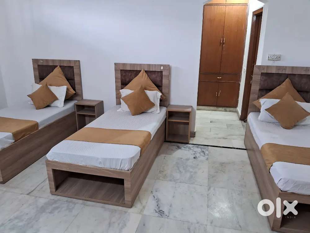 PG Near 91Sprinboard, Policy Bazaar, EY, HSBC, Delhivery, Kap Cones