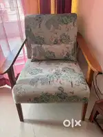 Single seater printed fabric lounge chair
